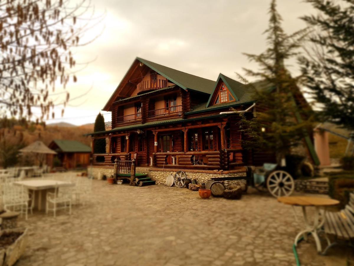 Sofra Kolonjare Agroturizem Hotel Erseke Exterior photo
