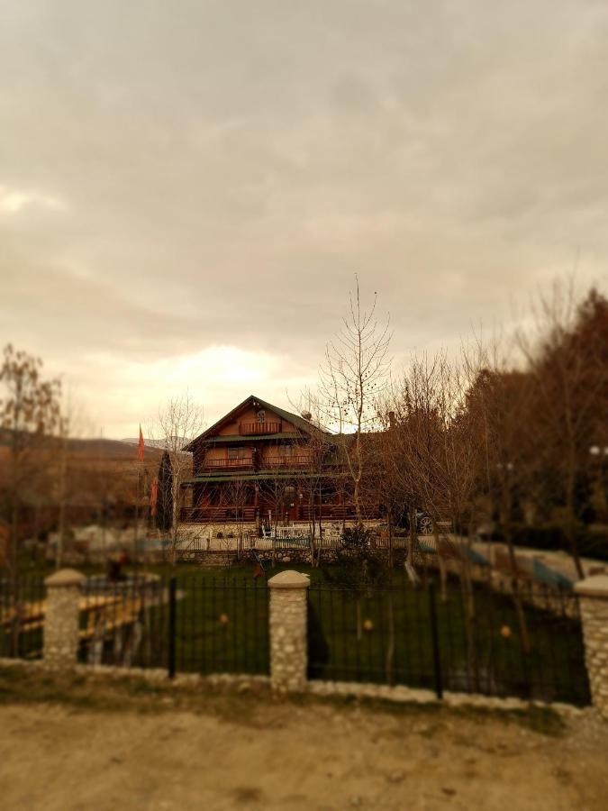 Sofra Kolonjare Agroturizem Hotel Erseke Exterior photo