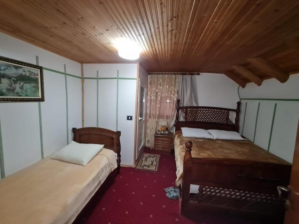Sofra Kolonjare Agroturizem Hotel Erseke Exterior photo