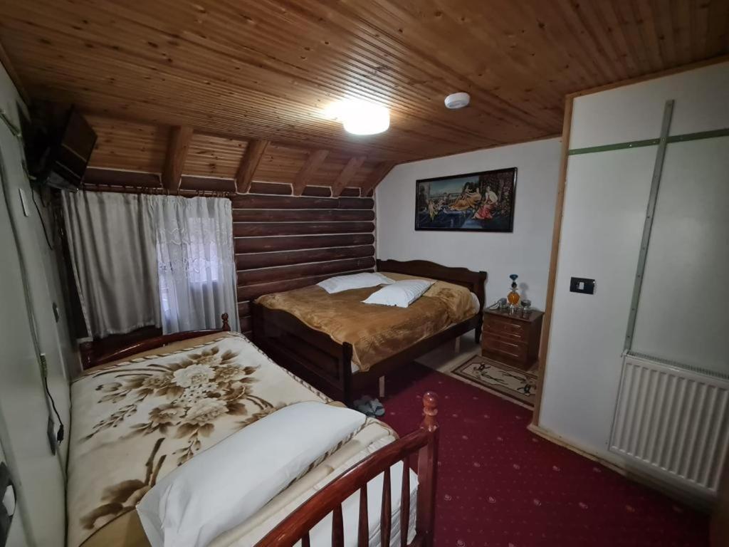 Sofra Kolonjare Agroturizem Hotel Erseke Exterior photo